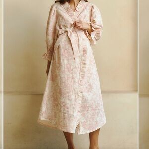 Nothing Fits But Robe